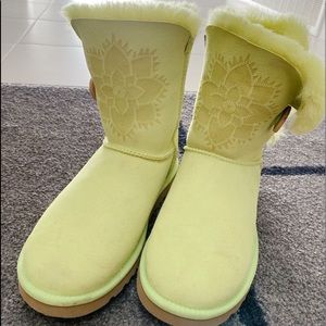 UGG boots size 6